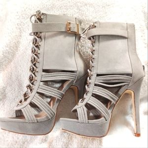 Shoe dazzle 8.5 booties